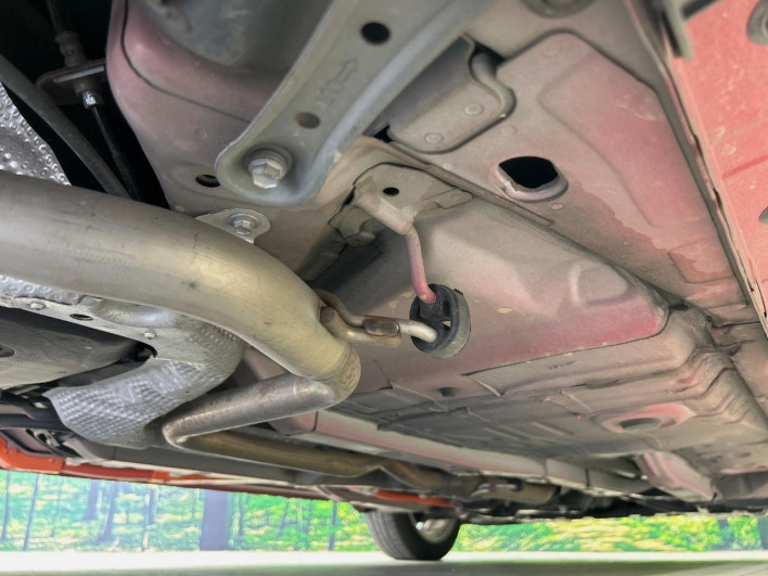 2016 Toyota Aqua DAA-NHP10 (UW-6a239090d031f)[23]
