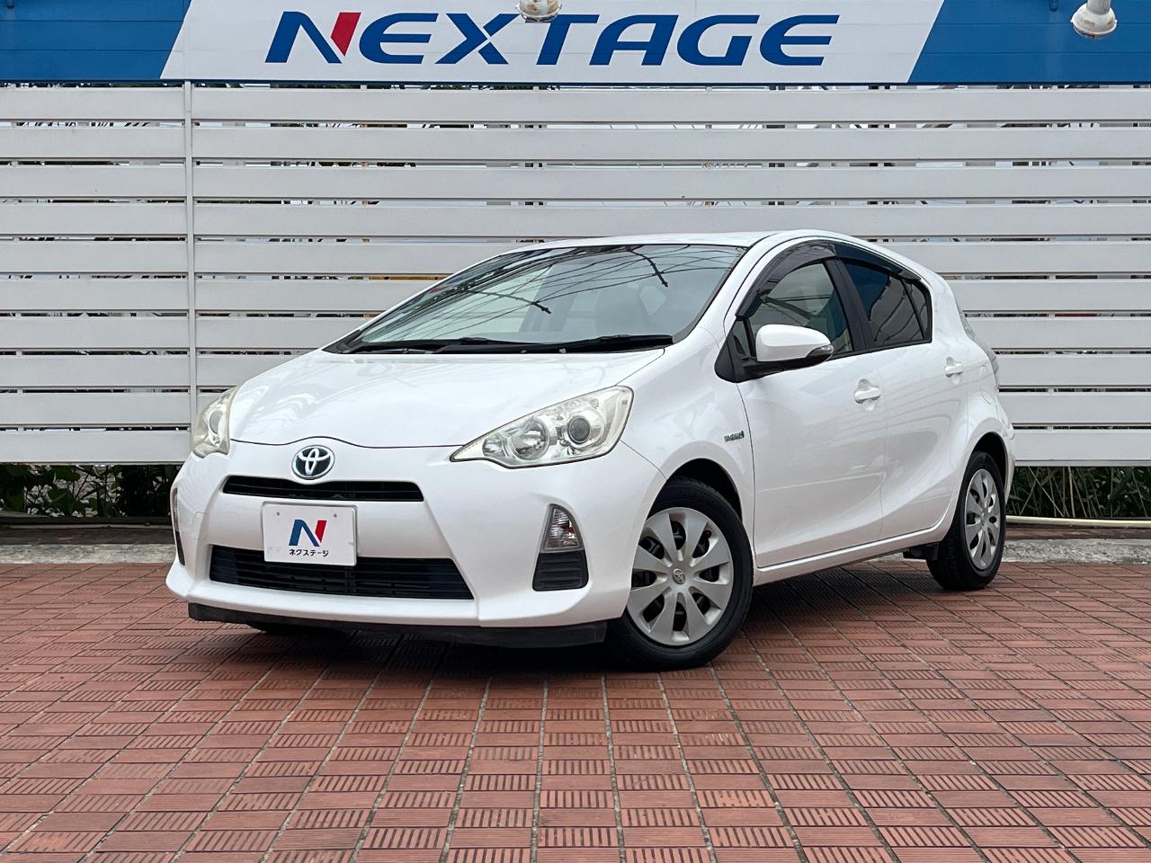 2012 Toyota Aqua DAA-NHP10