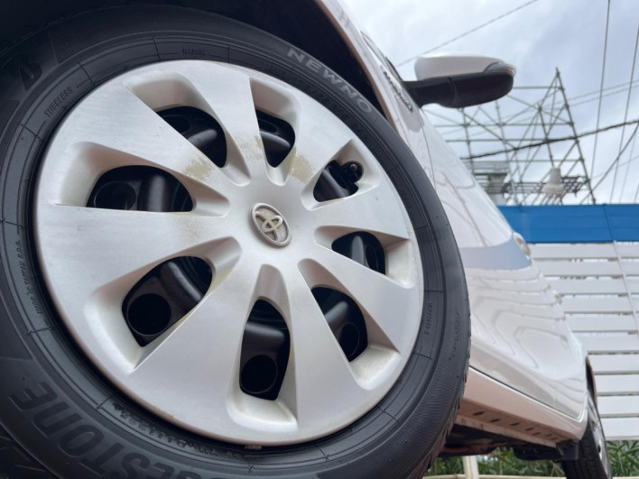 2012 Toyota Aqua DAA-NHP10 (UW-6a23909456c81)[7]