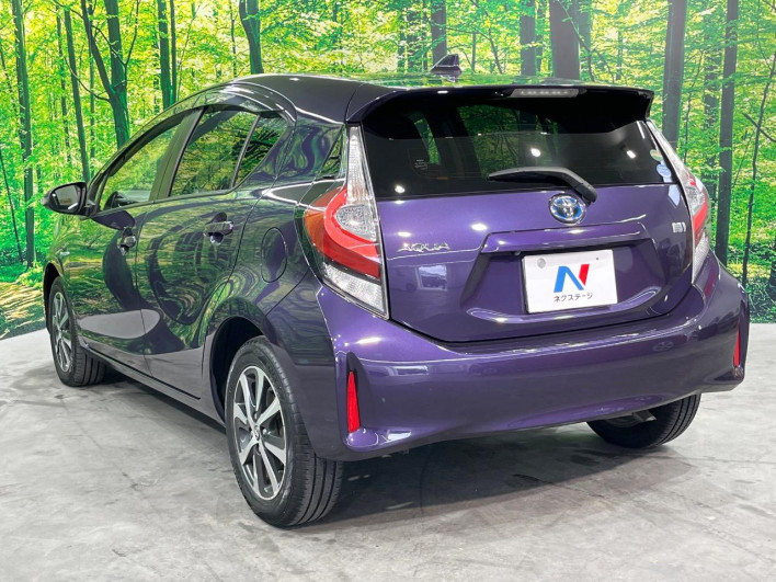 2017 Toyota Aqua DAA-NHP10 (UW-6a2390983e3a1)[6]