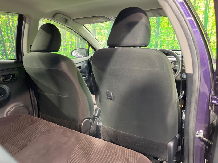 2017 Toyota Aqua DAA-NHP10 (UW-6a2390983e3a1)[14]
