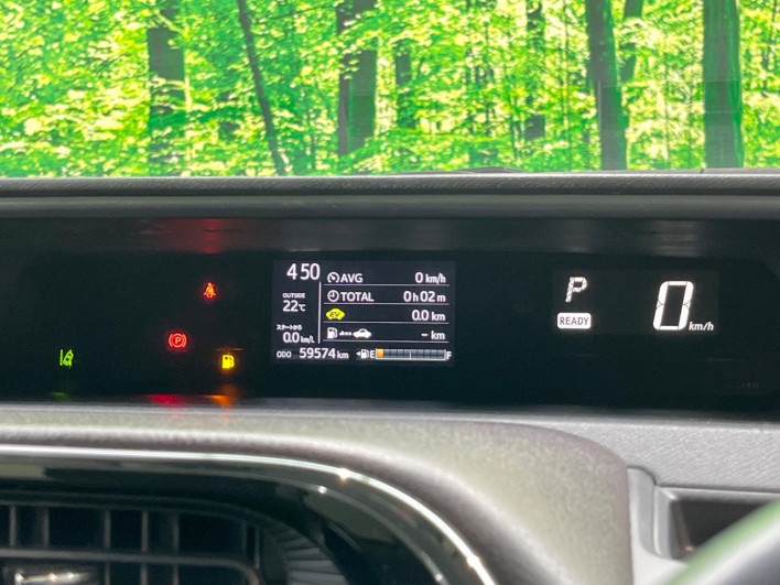 2017 Toyota Aqua DAA-NHP10 (UW-6a2390983e3a1)[27]