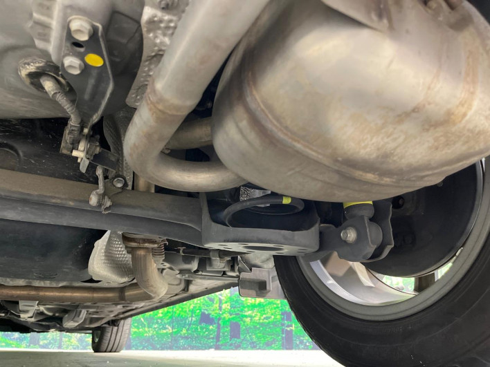 2017 Toyota Aqua DAA-NHP10 (UW-6a2390983e3a1)[8]