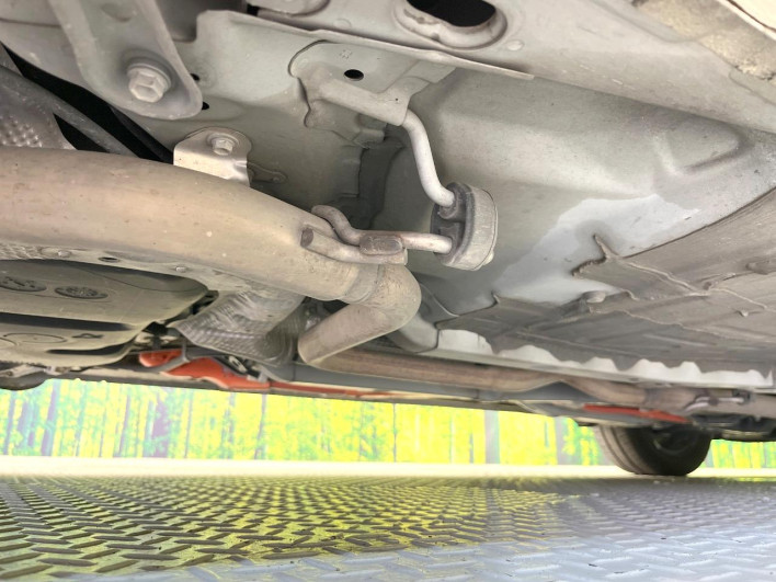 2019 Toyota Aqua DAA-NHP10 (UW-6a23909ab9323)[25]