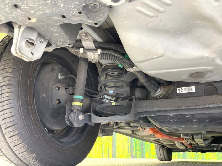 2019 Toyota Aqua DAA-NHP10 (UW-6a23909ab9323)[26]