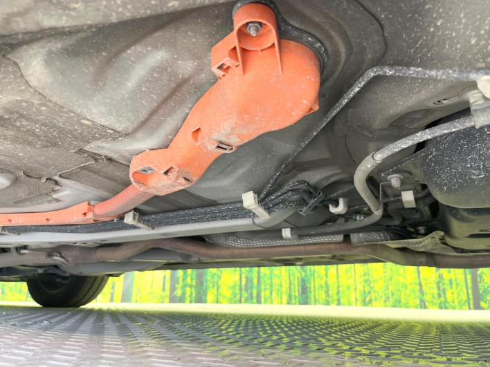 2019 Toyota Aqua DAA-NHP10 (UW-6a23909ab9323)[24]