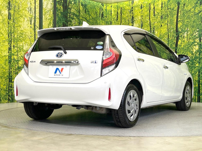2019 Toyota Aqua DAA-NHP10 (UW-6a23909ab9323)[18]