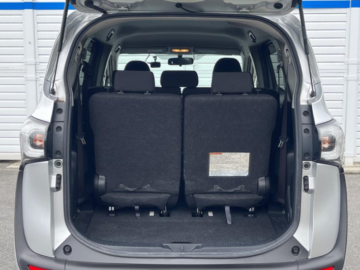 2017 Toyota Sienta DBA-NSP170G (UW-6a23909f30508)[28]