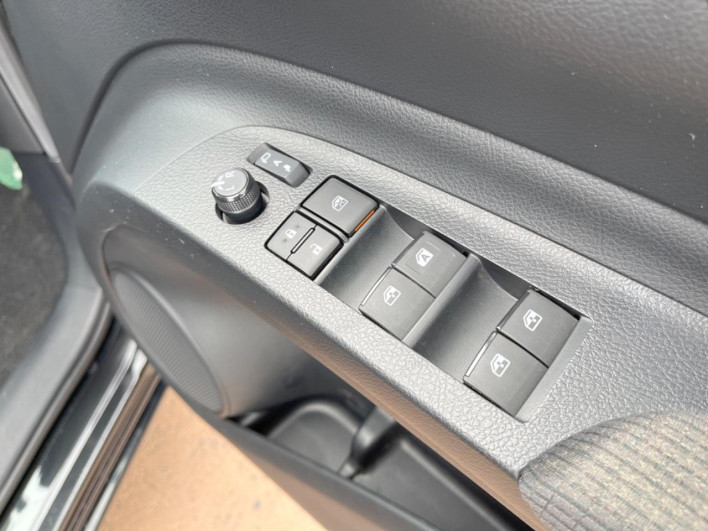 2019 Toyota Sienta DBA-NSP170G (UW-6a23909ff13e0)[8]