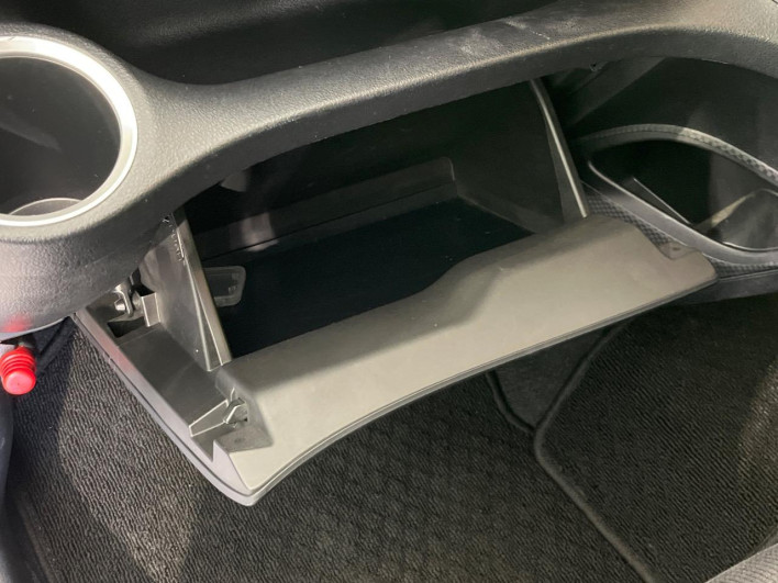 2019 Toyota Sienta DBA-NSP170G (UW-6a2390a004a13)[11]