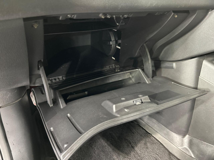 2011 Nissan X-Trail DBA-NT31 (UW-6a2390a191ec4)[12]