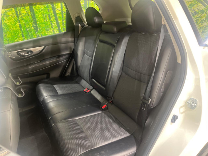 2015 Nissan X-Trail DBA-NT32 (UW-6a2390a410d04)[24]