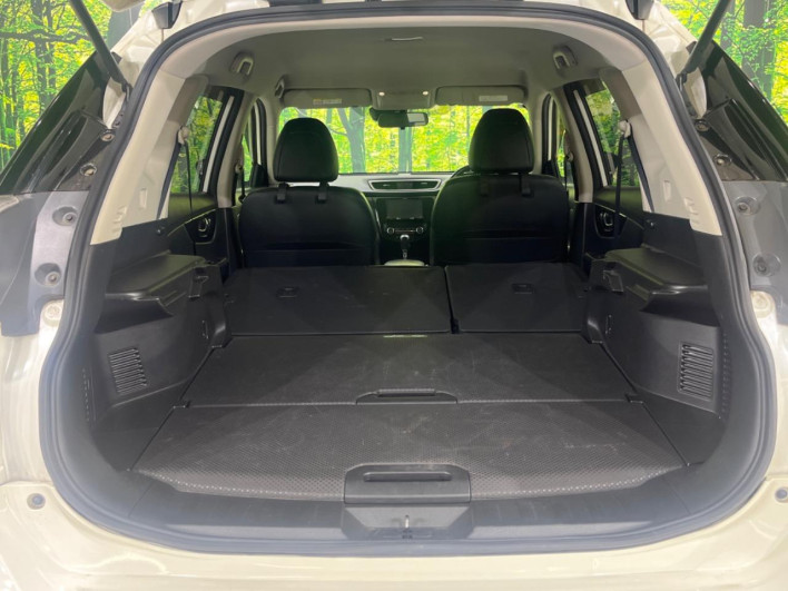 2015 Nissan X-Trail DBA-NT32 (UW-6a2390a410d04)[26]