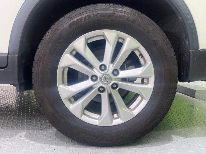 2015 Nissan X-Trail DBA-NT32 (UW-6a2390a410d04)[5]