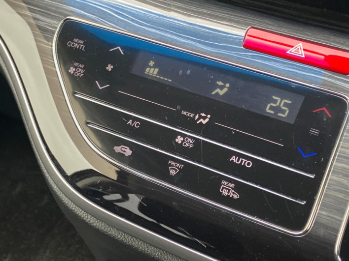2014 Honda Odyssey DBA-RC1 (UW-6a2390a7966fd)[9]
