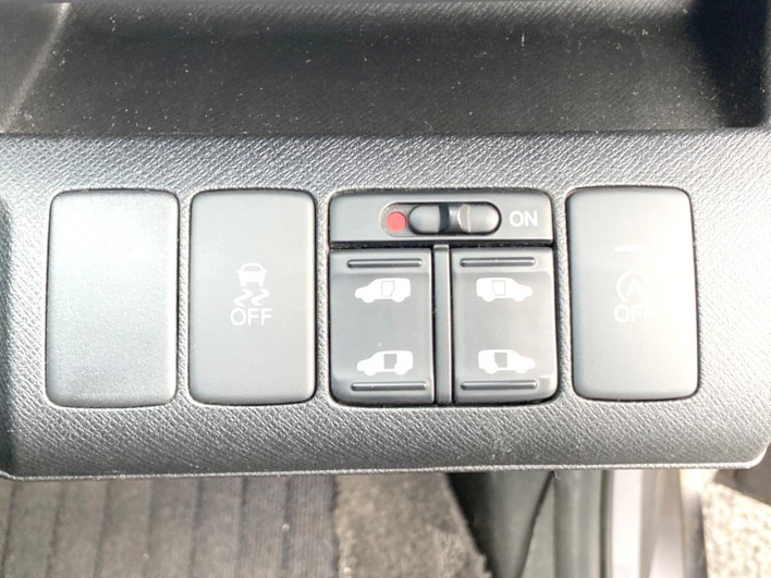 2014 Honda Stepwgn Spada DBA-RK5 (UW-6a2390acdd7e8)[26]