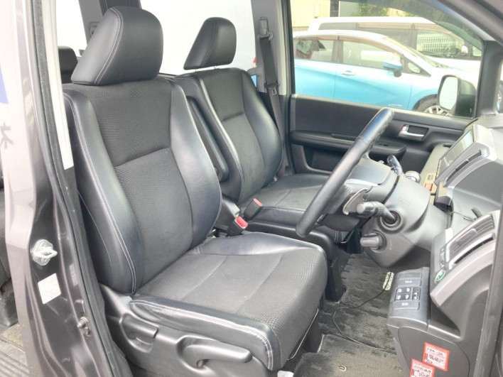 2014 Honda Stepwgn Spada DBA-RK5 (UW-6a2390acdd7e8)[17]