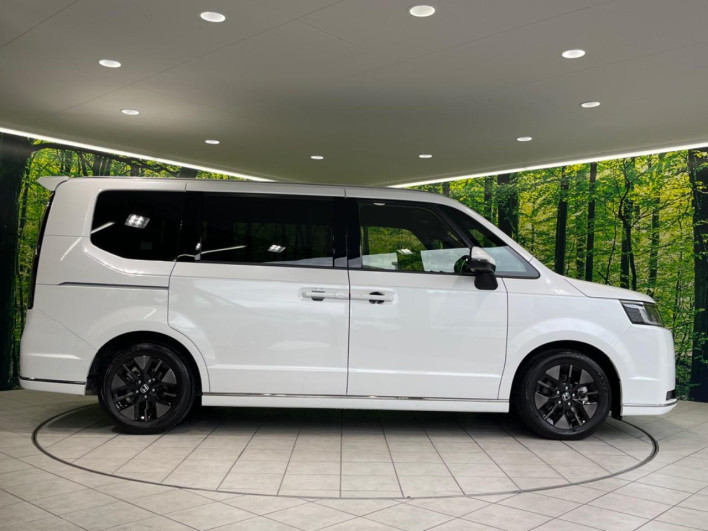 2023 Honda Step Wagon 6AA-RP8 (UW-6a2390af70c57)[9]