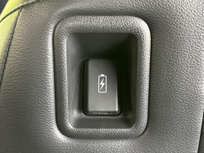 2023 Honda Step Wagon 6AA-RP8 (UW-6a2390af70c57)[29]