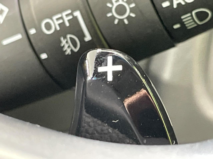 2017 Honda VEZEL DAA-RU3 (UW-6a2390b16cafd)[20]