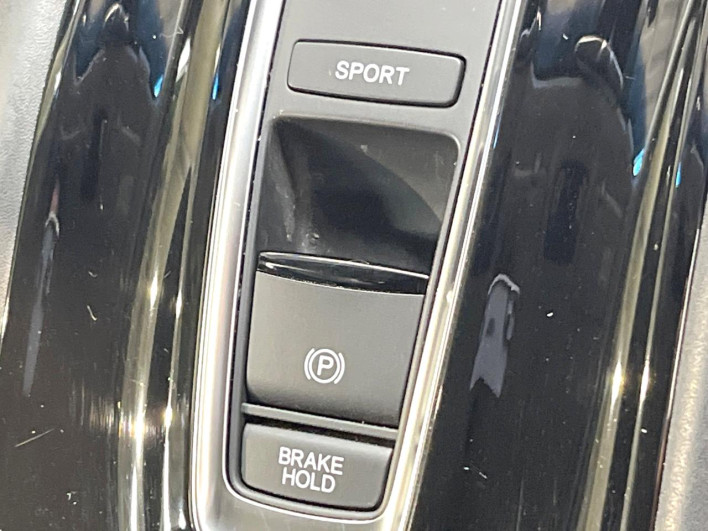 2017 Honda VEZEL DAA-RU3 (UW-6a2390b184fbc)[25]
