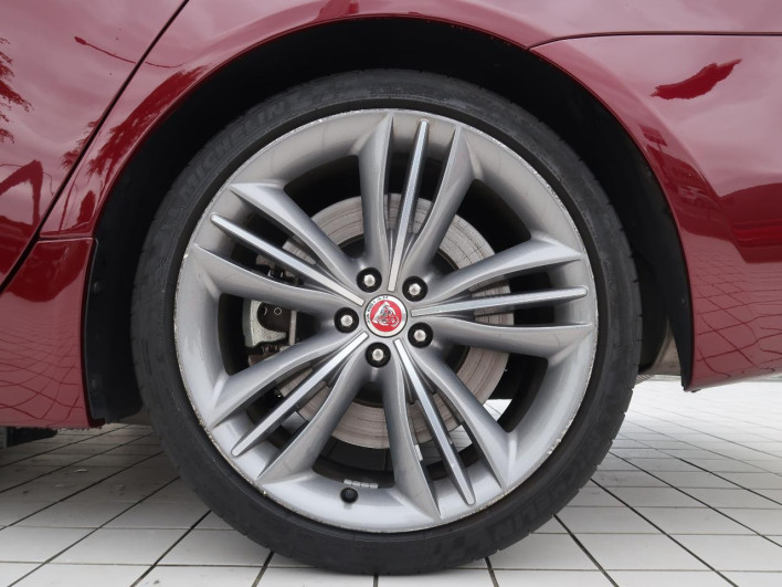 2017 Jaguar XJ CBA-J24MA (UW-6a2390c203d7d)[18]