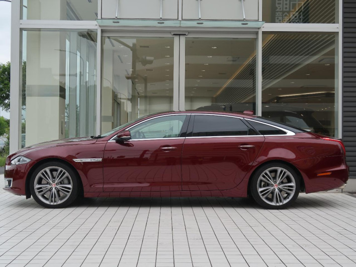 2017 Jaguar XJ CBA-J24MA (UW-6a2390c203d7d)[27]