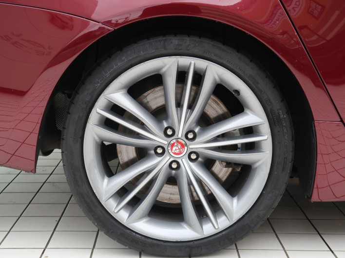 2017 Jaguar XJ CBA-J24MA (UW-6a2390c203d7d)[5]