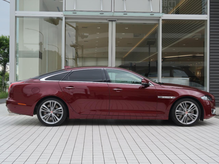 2017 Jaguar XJ CBA-J24MA (UW-6a2390c203d7d)[4]