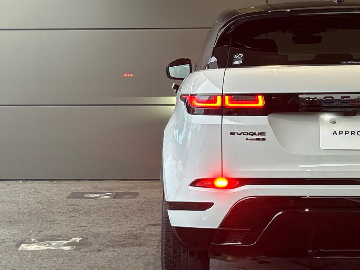 2020 Land Rover Range Rover Evoque 3DA-LZ2NA (UW-6a2390c44b6a6)[12]