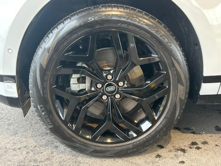 2020 Land Rover Range Rover Evoque 3DA-LZ2NA (UW-6a2390c44b6a6)[16]