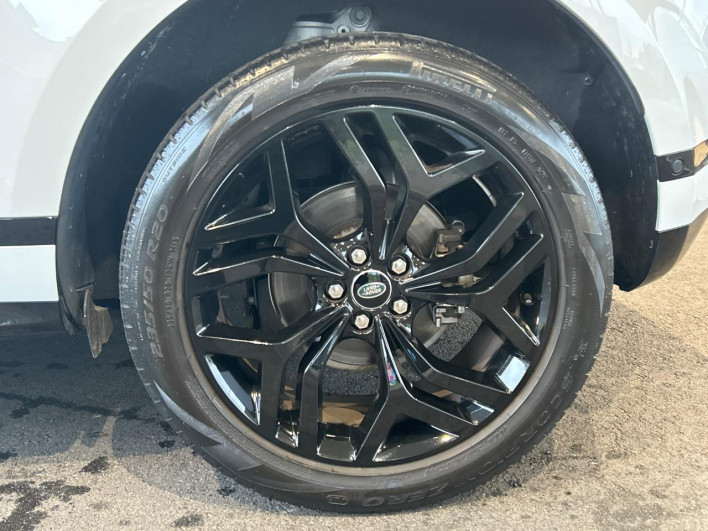 2020 Land Rover Range Rover Evoque 3DA-LZ2NA (UW-6a2390c44b6a6)[15]