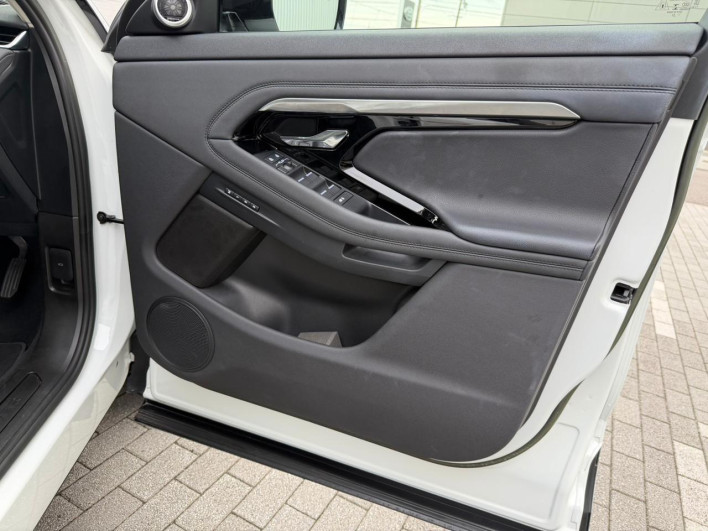 2023 Land Rover Range Rover Evoque 5BA-LZ2XA (UW-6a2390c4c51a8)[10]