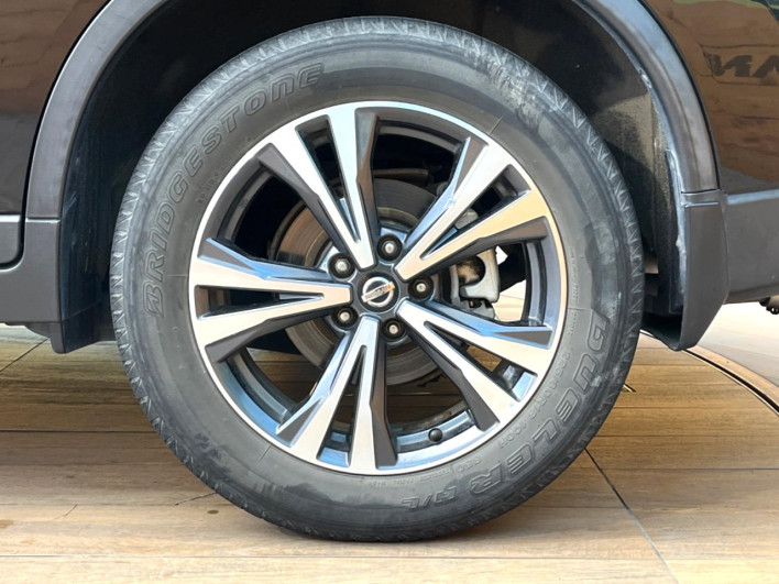 2017 Nissan X-Trail DBA-T32 (UW-6a2390cd46045)[28]
