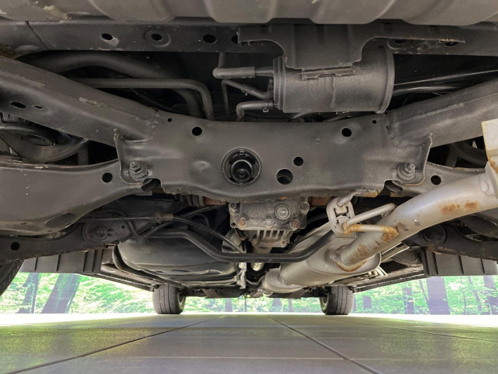 2016 Nissan Elgrand DBA-TNE52 (UW-6a2390cf66133)[29]
