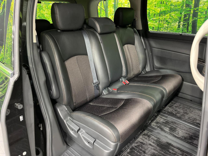 2016 Nissan Elgrand DBA-TNE52 (UW-6a2390cf66133)[22]