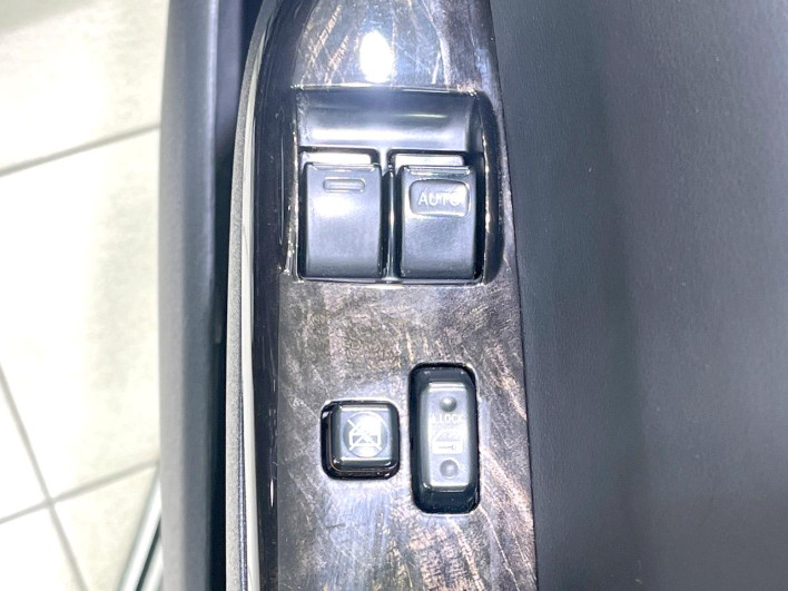 2022 Toyota Hiace Van 3BF-TRH200V (UW-6a2390cf84b66)[27]