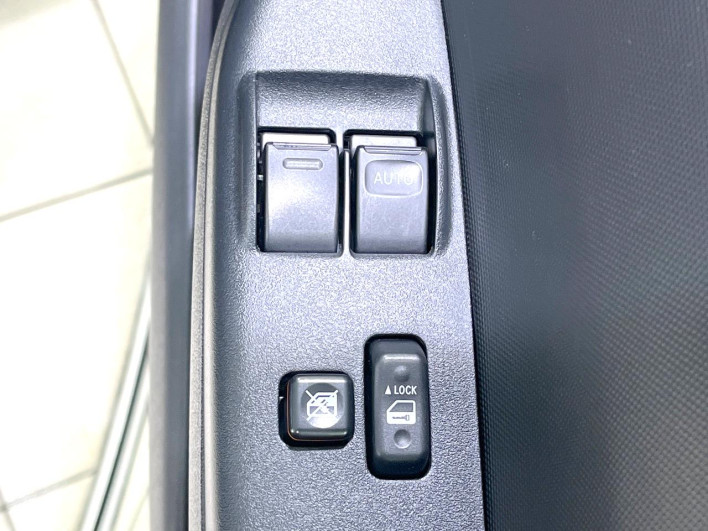 2023 Toyota Hiace Van 3BF-TRH200V (UW-6a2390cf8b9fe)[27]