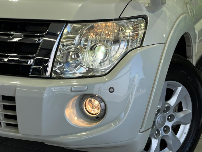 2012 Mitsubishi Pajero LDA-V98W (UW-6a2390db2adac)[12]