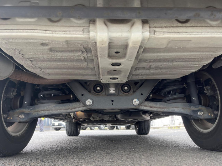 2016 Mitsubishi Pajero LDA-V98W (UW-6a2390db4af38)[13]