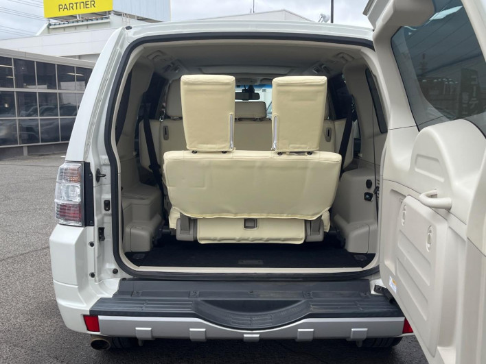 2016 Mitsubishi Pajero LDA-V98W (UW-6a2390db4af38)[25]