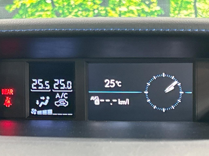 2014 Subaru Levorg DBA-VM4 (UW-6a2390de6ba52)[21]