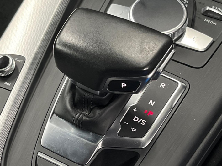 2018 Audi A4 Avant DBA-8WCYRF (UW-6a2390e7acb12)[29]