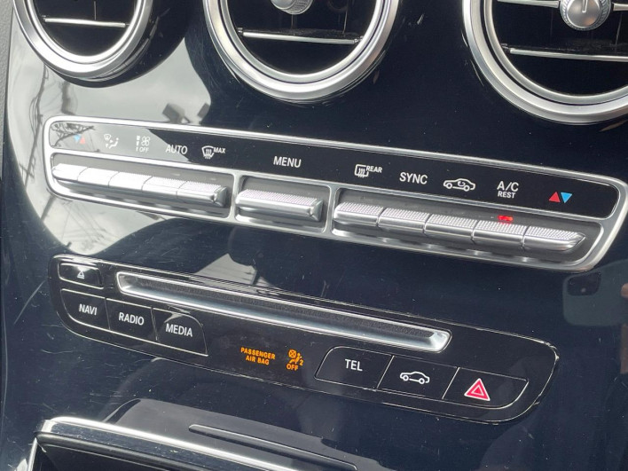 2018 Mercedes Benz GLC DBA-253942C (UW-6a2390ec5f9dc)[21]