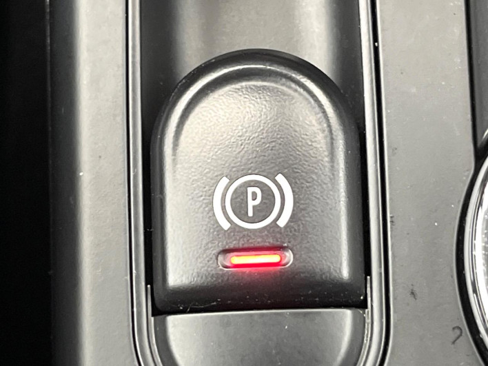 2021 Rover Mini 3DA-XV15MW (UW-6a2390ef04e91)[22]