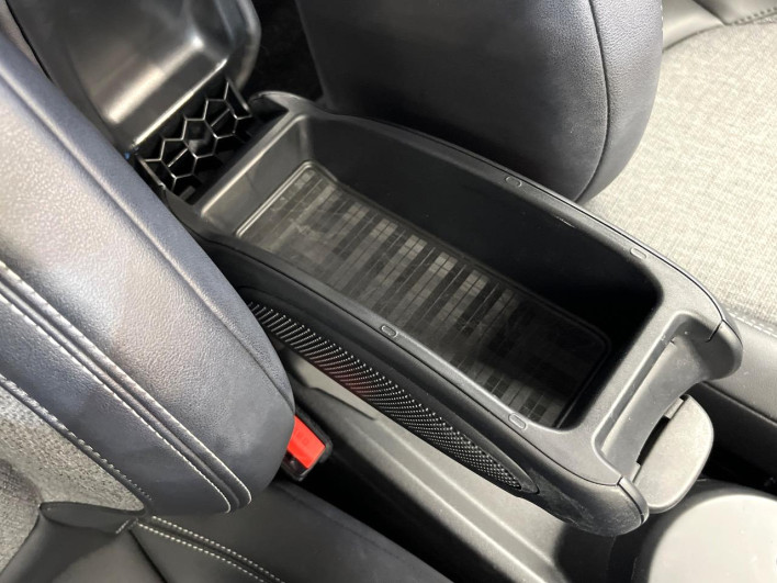 2021 Rover Mini 3DA-XV15MW (UW-6a2390ef04e91)[23]
