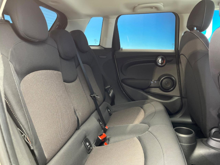 2019 Rover Mini DBA-XU15M (UW-6a2390f0aba4d)[24]