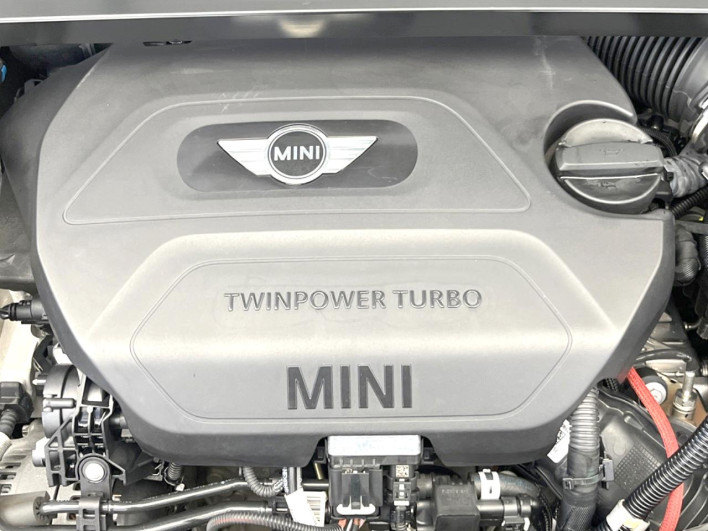 2017 Rover Mini LDA-YT20 (UW-6a2390f11fc57)[5]