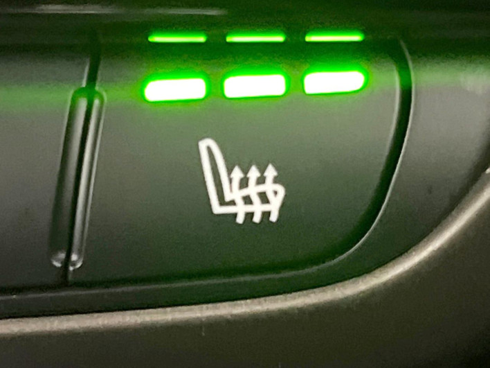 2017 Rover Mini LDA-YT20 (UW-6a2390f11fc57)[28]