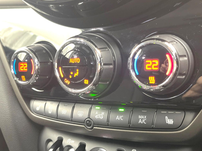 2017 Rover Mini LDA-YT20 (UW-6a2390f11fc57)[27]